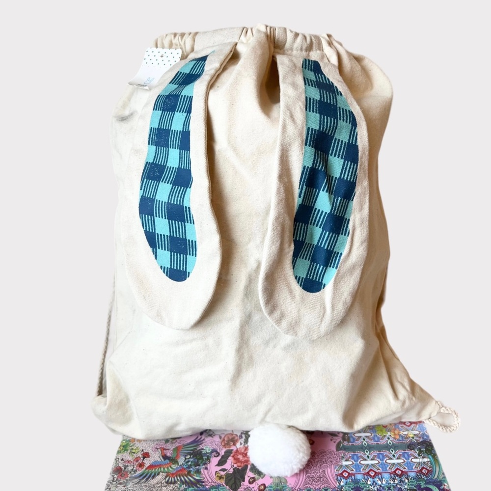 NWT Canvas Bunny Fabric Drawstring Backpack Bag